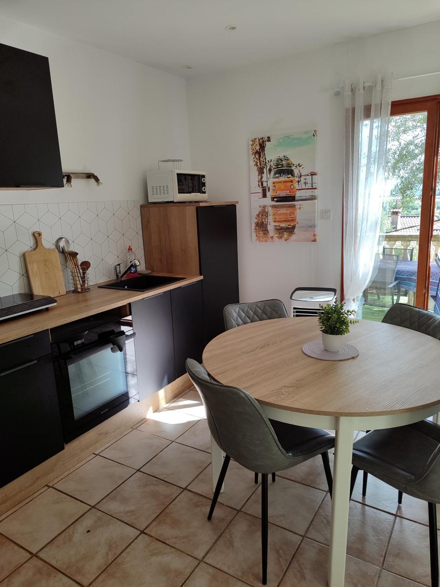 T2 En Rez De Chaussee De Villa A Cuers Exterior photo